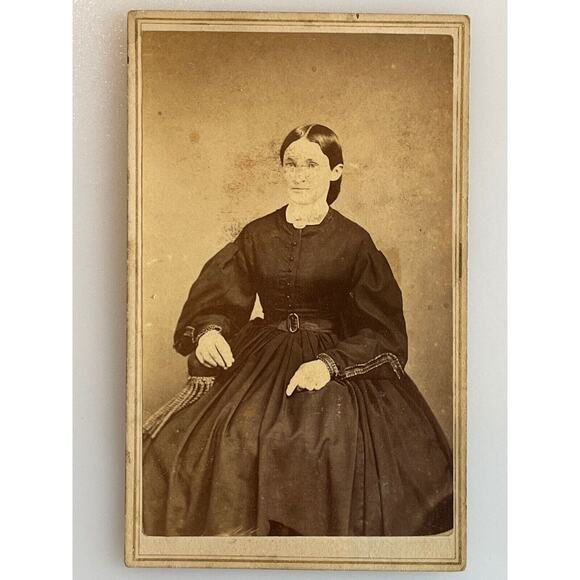 Antique Photography CDV Carte de Visite Sepia J Loveridge Fancy Dressed Woman - Picture 2 of 4